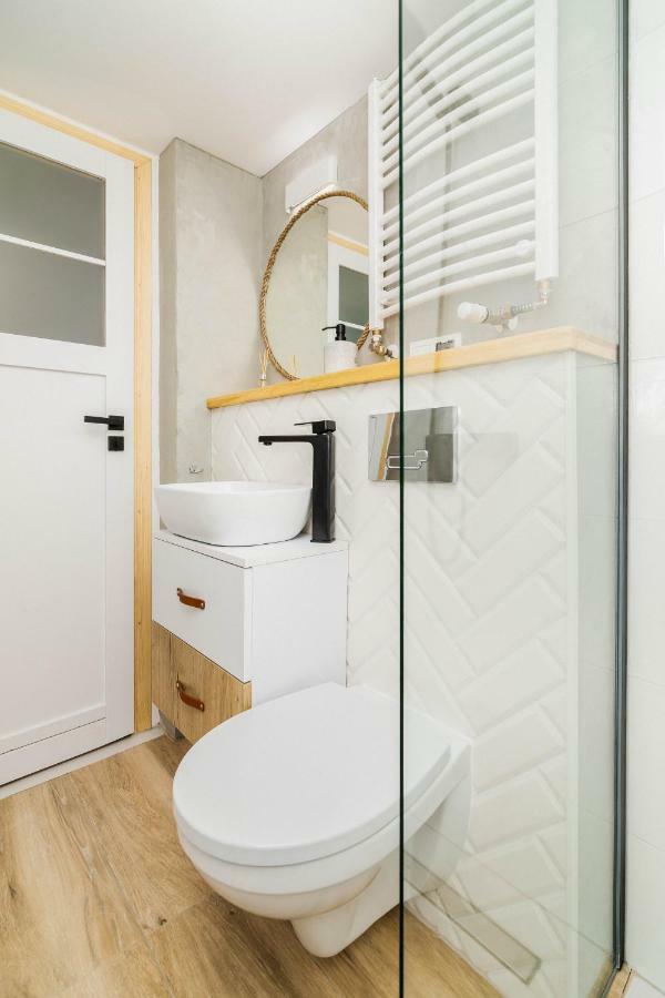 Skyway Apartment Torun Luaran gambar